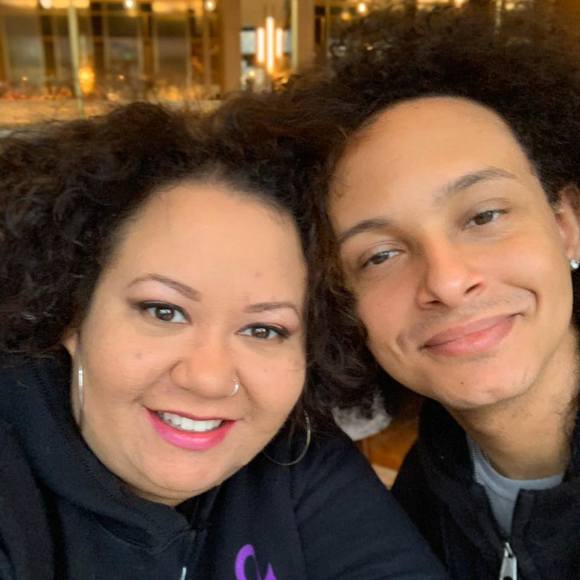 Meet your Posher, Kitty - Picture 1 of 1